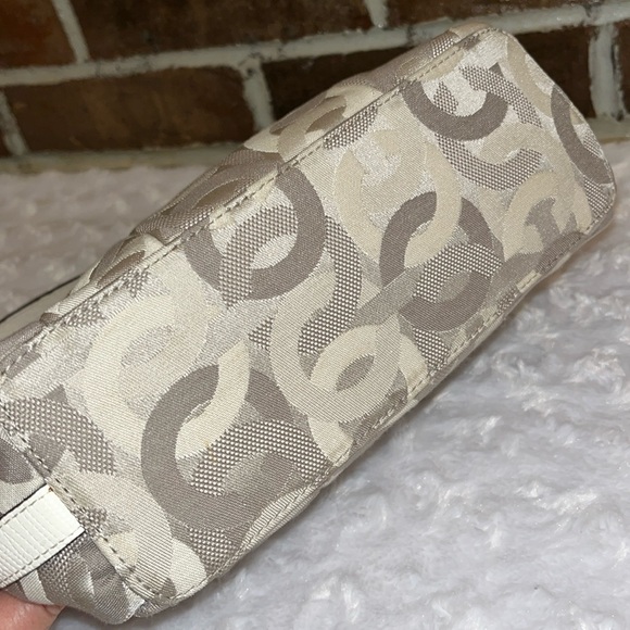 Coach EUC Madison Dotted Top Handle Mini Hobo - Picture 7 of 12